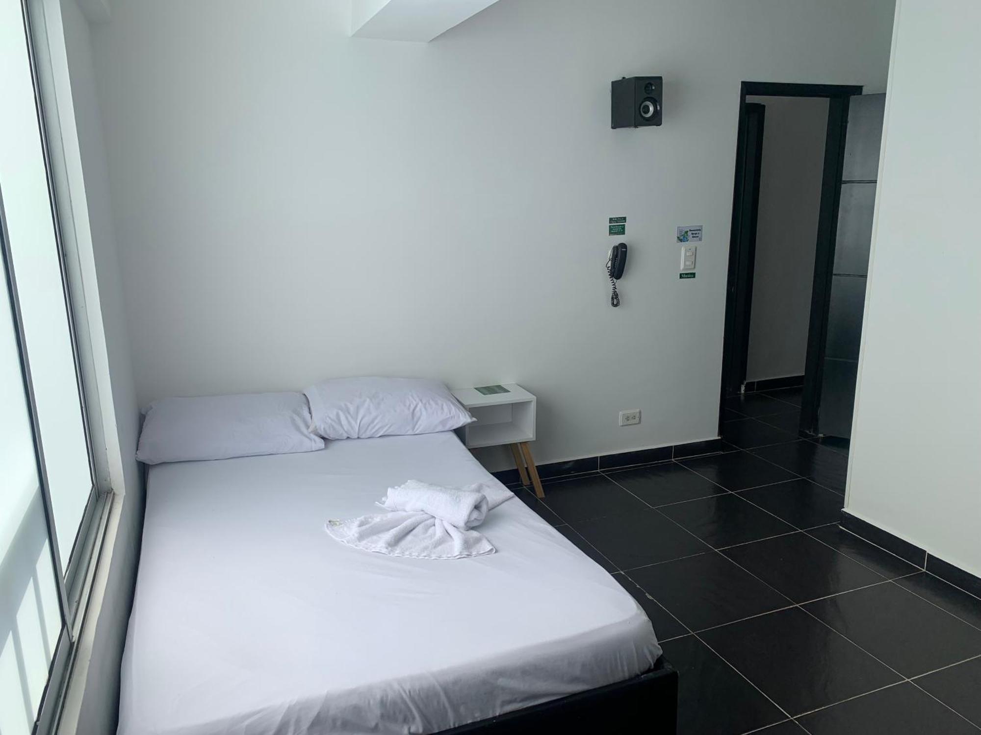 Hotel Lindbergh Quindio Армения Экстерьер фото